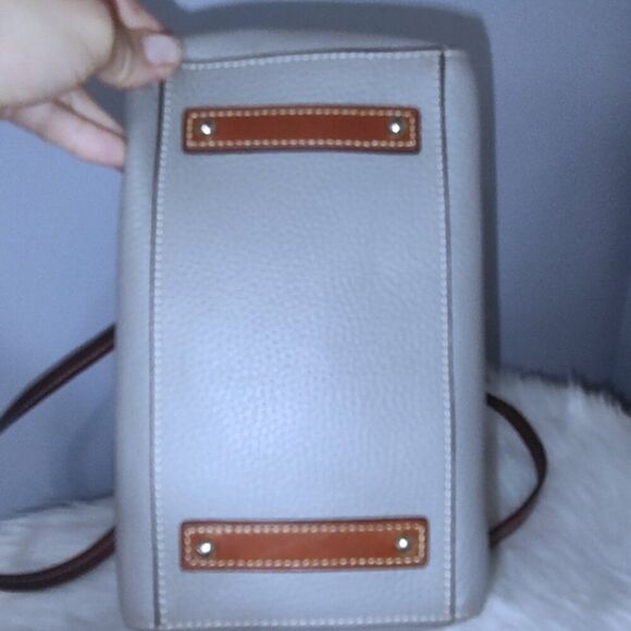 Dooney & Bourke Maxine pebbled leather tote EUC - Picture 4 of 11